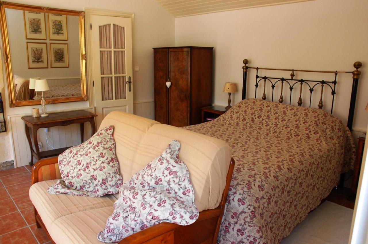 Bed and Breakfast Le Logis Du Pressoir Chambre D'Hotes Bed & Breakfast In Beautiful 18Th Century Estate In The Heart Of The Loire Valley With Heated Pool And Extensive Grounds Les Bois-d'Anjou Exterior foto